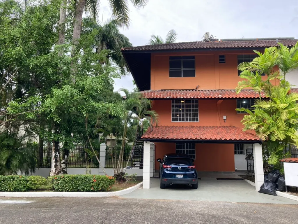 Venta de Casa en Clayton  — 1 de 15