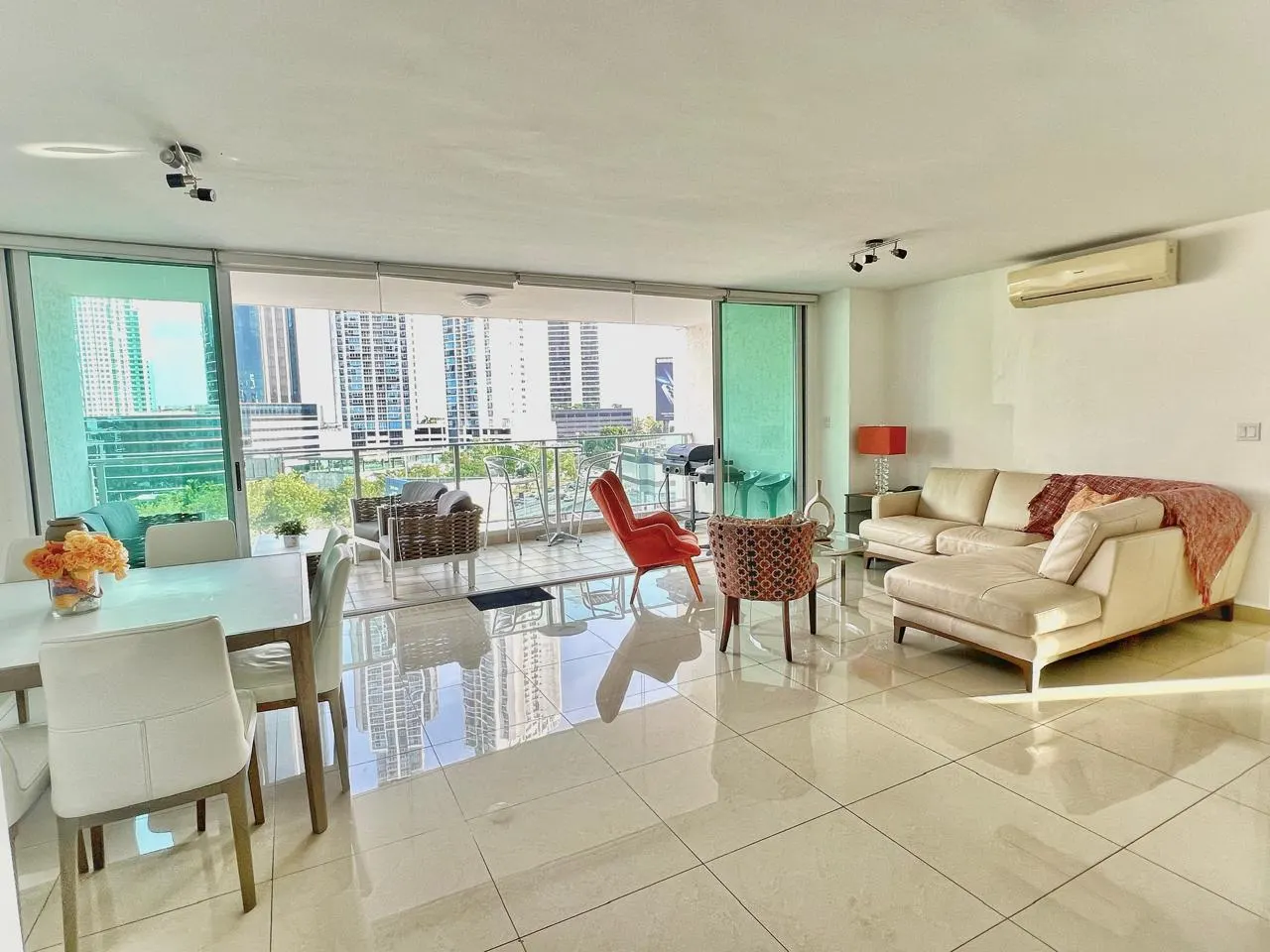 Venta de Apartamento - Ph Sevilla, Costa des Este — 1 de 18