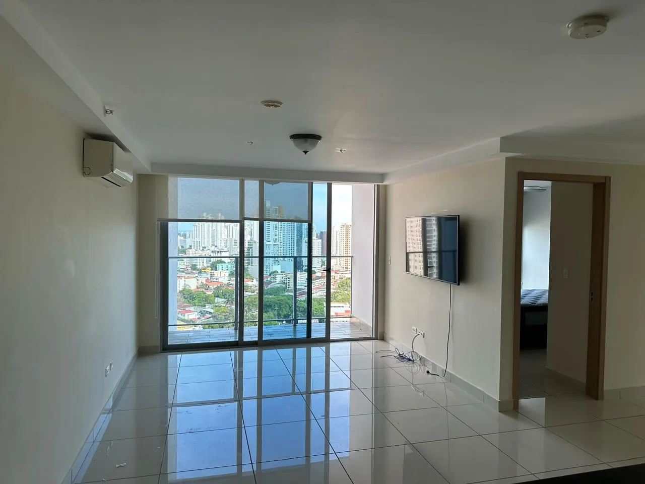 Alquiler de Apartamento - Ph Torres de Castilla — 1 de 18