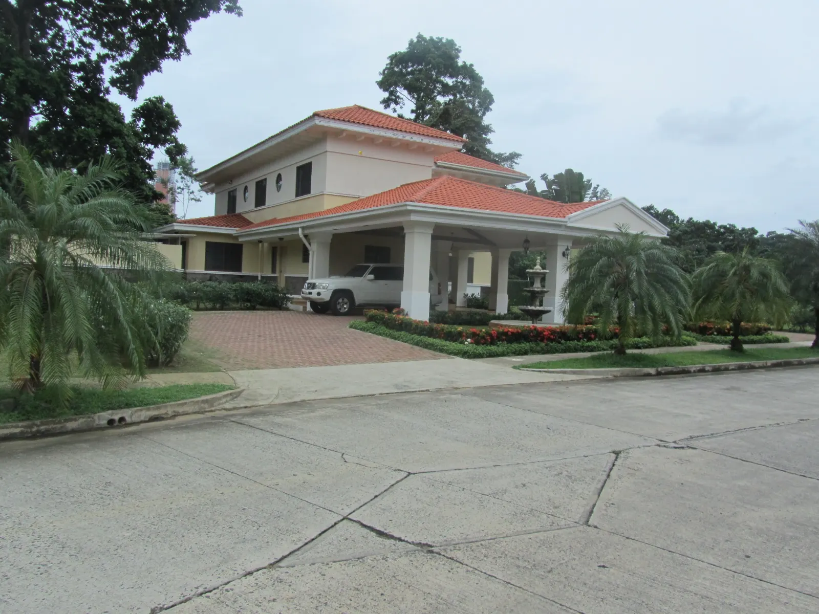 Camino de Cruces - Casa en Alquiler o Venta — 1 de 20